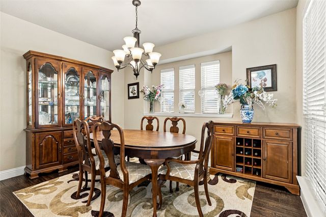 2820 Mariposa Drive, Grand Prairie, TX 75054