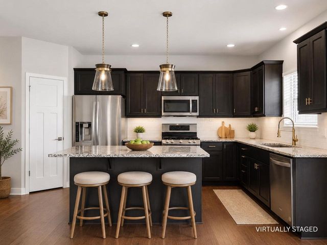 725 Quiet Pond Drive, Verona, WI 53593