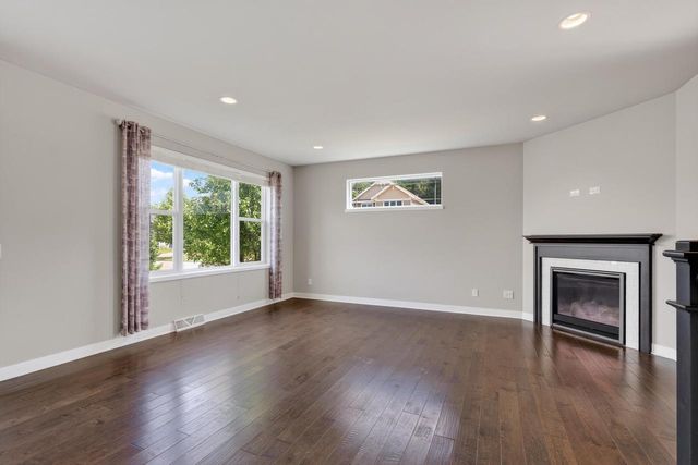 725 Quiet Pond Drive, Verona, WI 53593