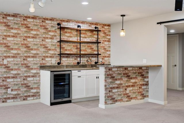 725 Quiet Pond Drive, Verona, WI 53593