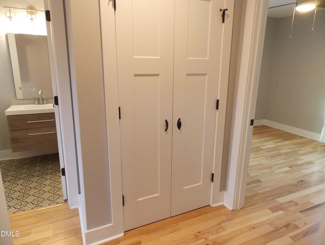 202 Lincoln Court, Raleigh, NC 27610