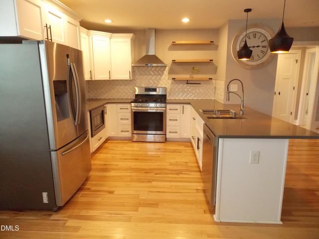 202 Lincoln Court, Raleigh, NC 27610