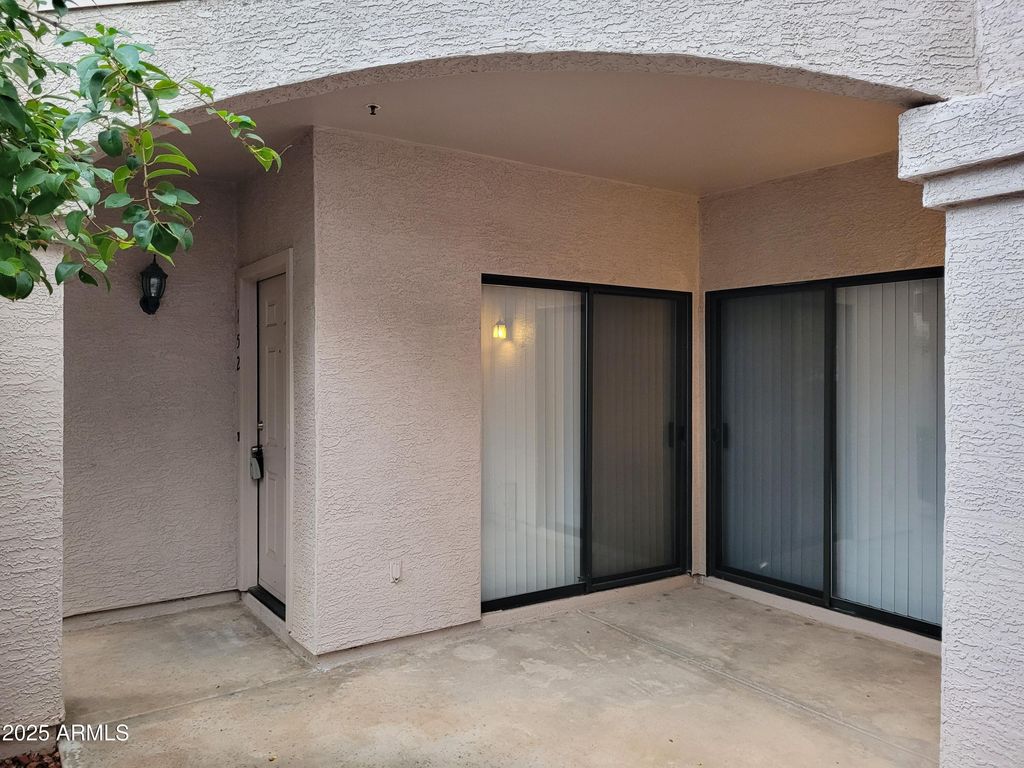 9151 W GREENWAY Road 152, Peoria, AZ 85381