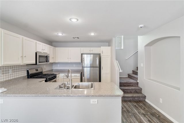 10388 Midseason Mist Street, Las Vegas, NV 89183