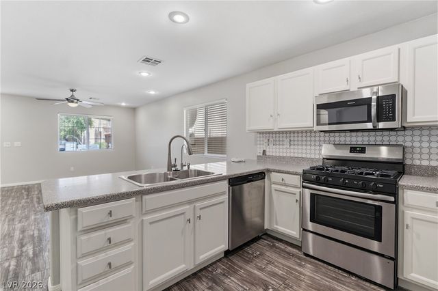 10388 Midseason Mist Street, Las Vegas, NV 89183