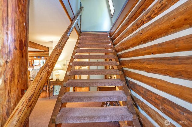 879 9th Ave, Fox Island, WA 98333