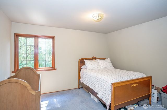 879 9th Ave, Fox Island, WA 98333