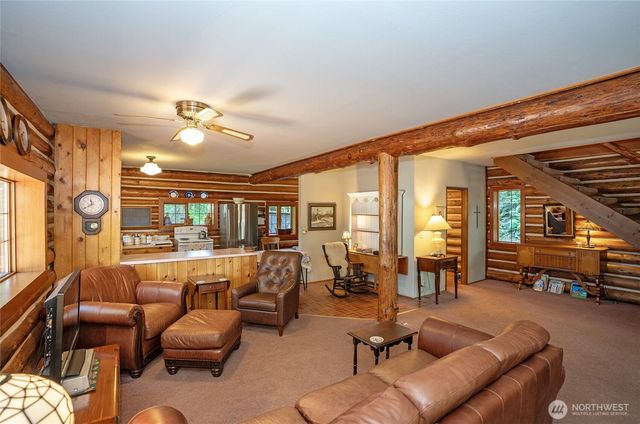 879 9th Ave, Fox Island, WA 98333