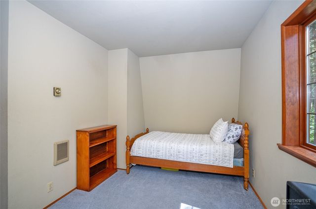879 9th Ave, Fox Island, WA 98333
