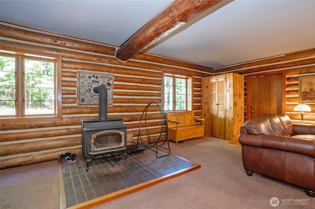 879 9th Ave, Fox Island, WA 98333