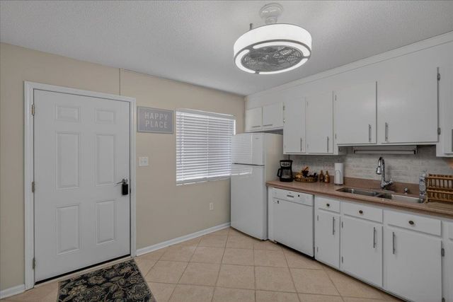 58 Beaver Pond Loop, Pawleys Island, SC 29585