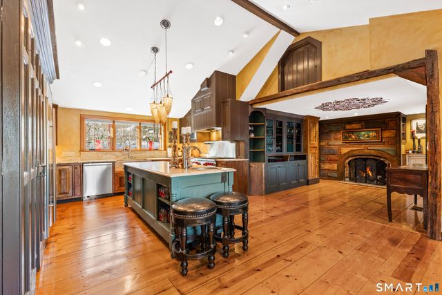 12 Jackson Road, Killingworth, CT 06419