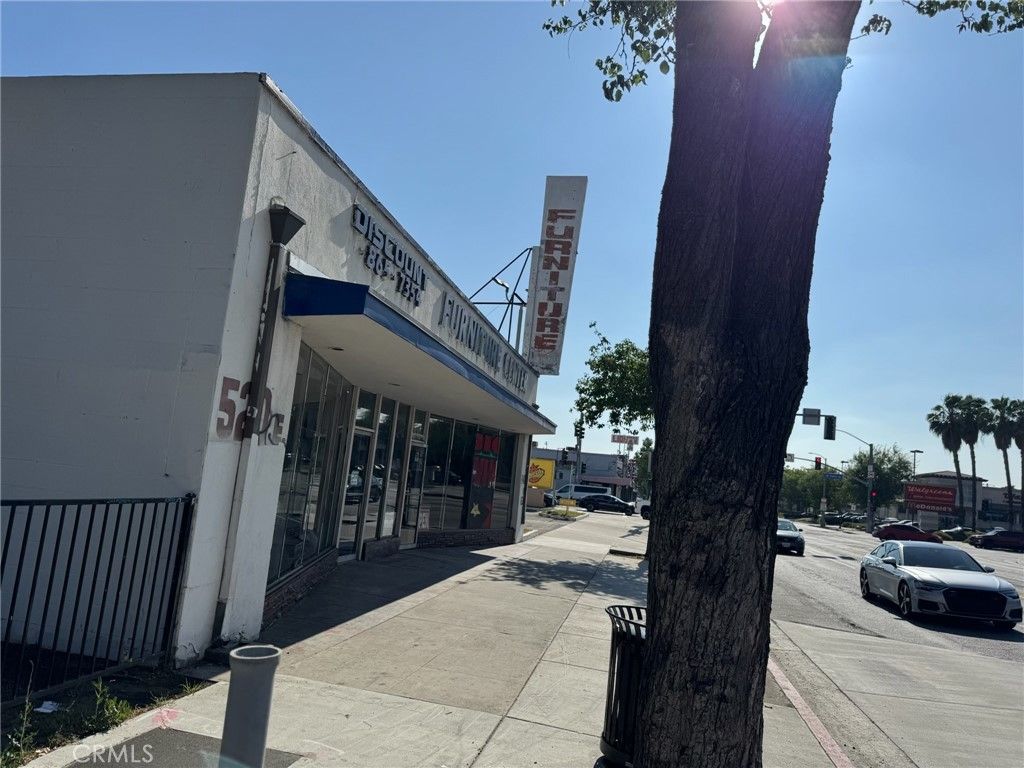 520 E Holt, Pomona, CA 91767 — exterior
