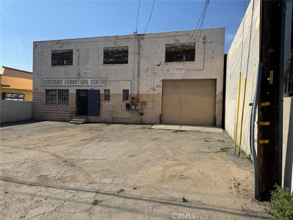 520 E Holt, Pomona, CA 91767 — photo 3