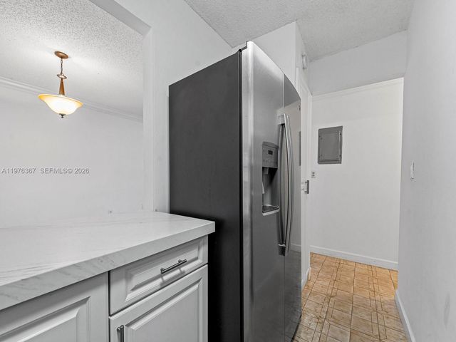 7121 SW 102nd Ct, Miami, FL 33173