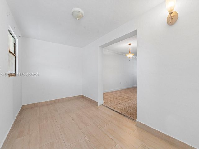 7121 SW 102nd Ct, Miami, FL 33173