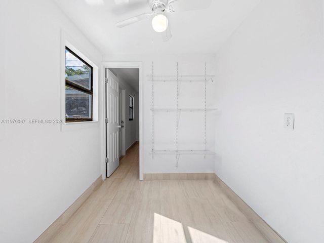 7121 SW 102nd Ct, Miami, FL 33173