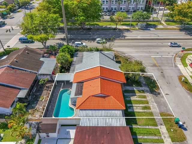 7121 SW 102nd Ct, Miami, FL 33173