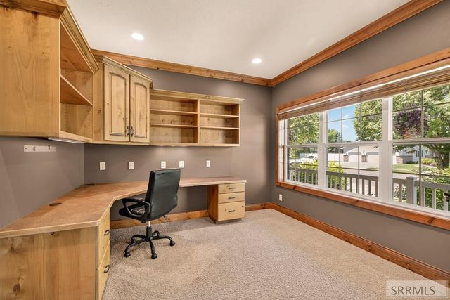 5856 Gleneagles Drive, Idaho Falls, ID 83401