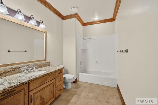 5856 Gleneagles Drive, Idaho Falls, ID 83401