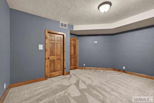 5856 Gleneagles Drive, Idaho Falls, ID 83401