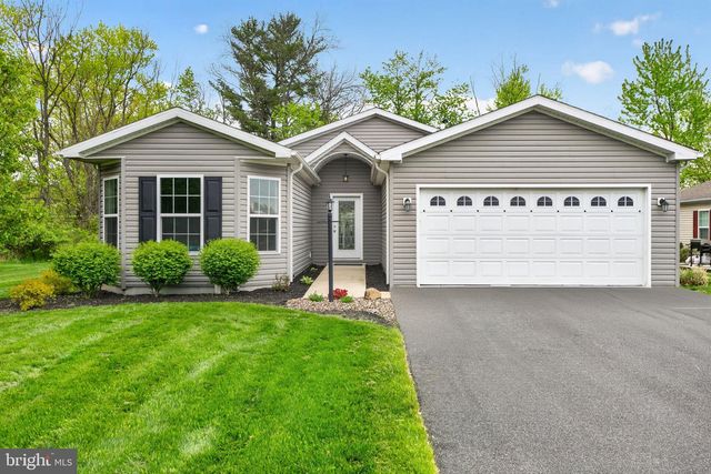 67 CORMORANT DR, Bechtelsville, PA 19505