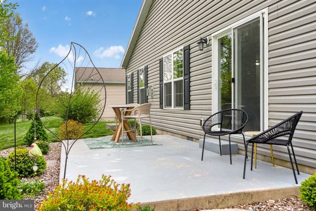 67 CORMORANT DR, Bechtelsville, PA 19505