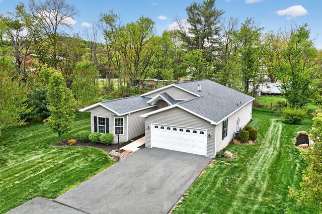 67 CORMORANT DR, Bechtelsville, PA 19505