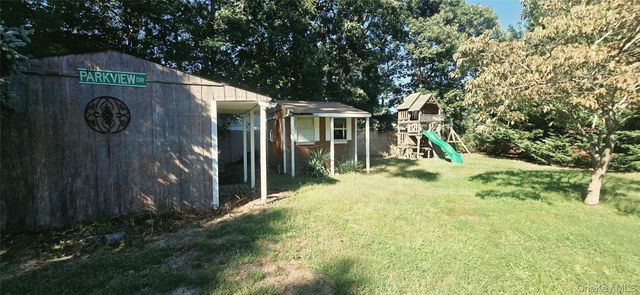 107 Parkview Drive, Shirley, NY 11967