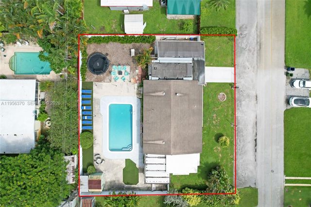 2217 NW 4th Ave, Wilton Manors, FL 33311