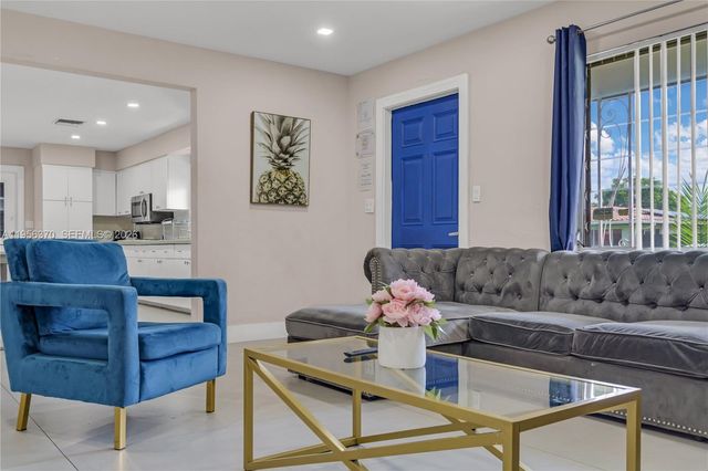 2217 NW 4th Ave, Wilton Manors, FL 33311