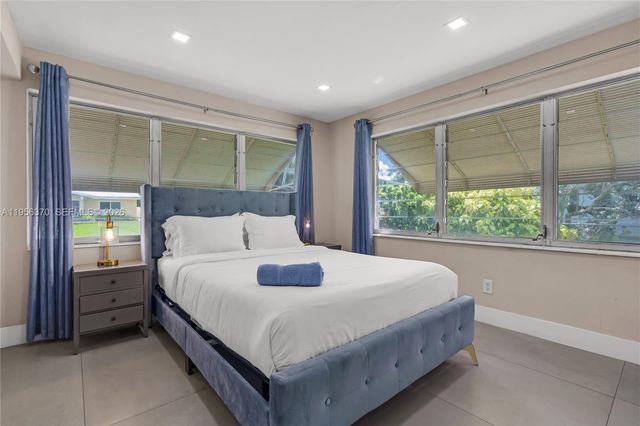 2217 NW 4th Ave, Wilton Manors, FL 33311