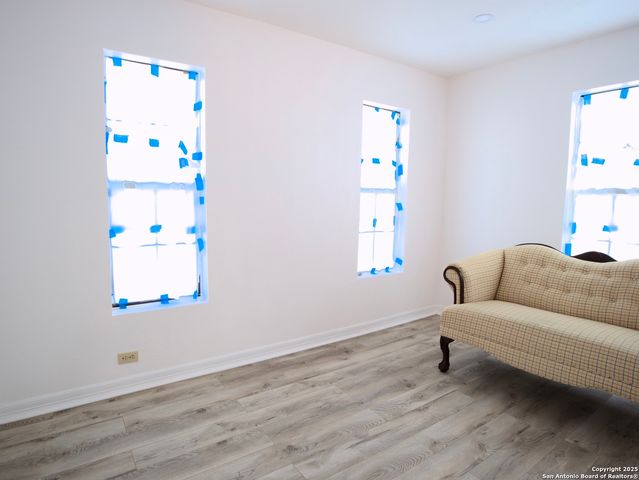 918 E Ashley, San Antonio, TX 78221