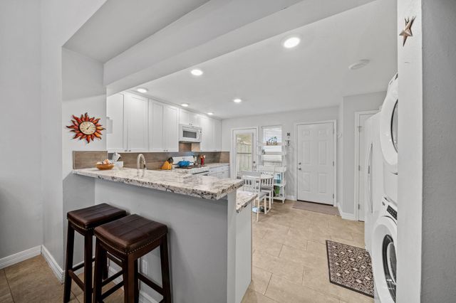 1476 Gemini Street, Houston, TX 77058