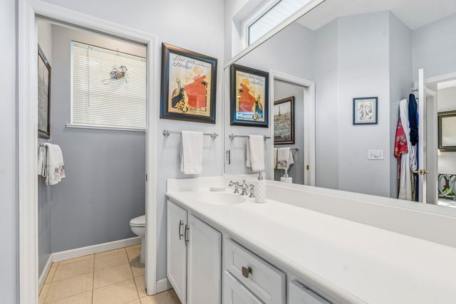 687 HAMPTON WOODS Lane SW, Vero Beach, FL 32962