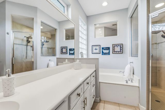 687 HAMPTON WOODS Lane SW, Vero Beach, FL 32962