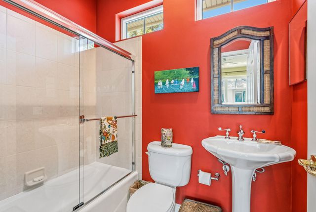 687 HAMPTON WOODS Lane SW, Vero Beach, FL 32962