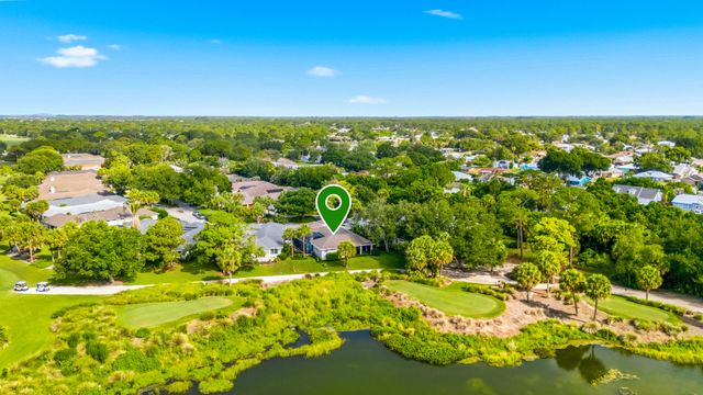 687 HAMPTON WOODS Lane SW, Vero Beach, FL 32962
