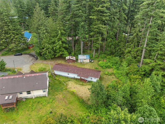 8363 Holly Lane, Maple Falls, WA 98266