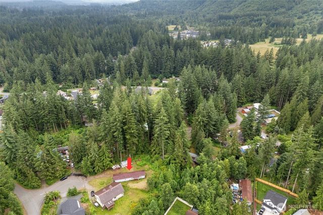 8363 Holly Lane, Maple Falls, WA 98266