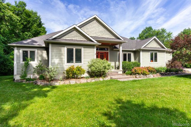 9887 Hadley Road, Independence Charter Township, MI 48348