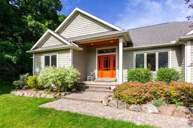 9887 Hadley Road, Independence Charter Township, MI 48348