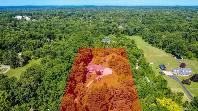 9887 Hadley Road, Independence Charter Township, MI 48348