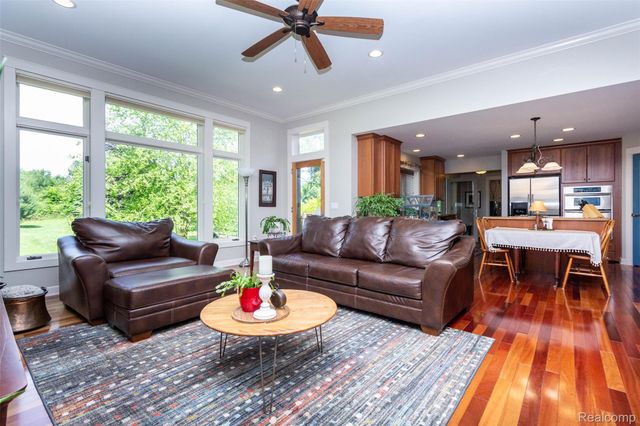 9887 Hadley Road, Independence Charter Township, MI 48348