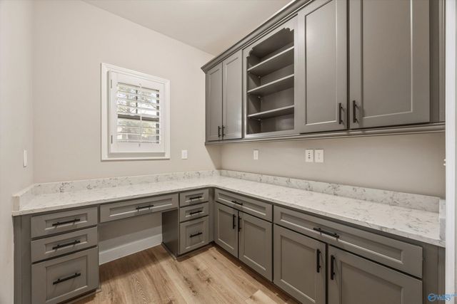 7555 Parktrace Lane SE, Owens Cross Roads, AL 35763
