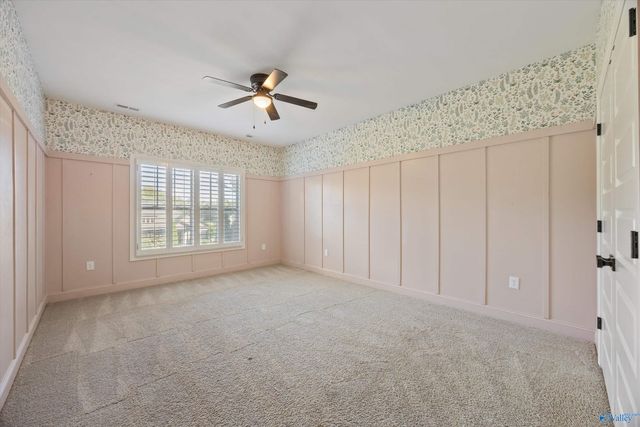 7555 Parktrace Lane SE, Owens Cross Roads, AL 35763