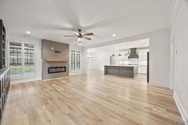 7555 Parktrace Lane SE, Owens Cross Roads, AL 35763