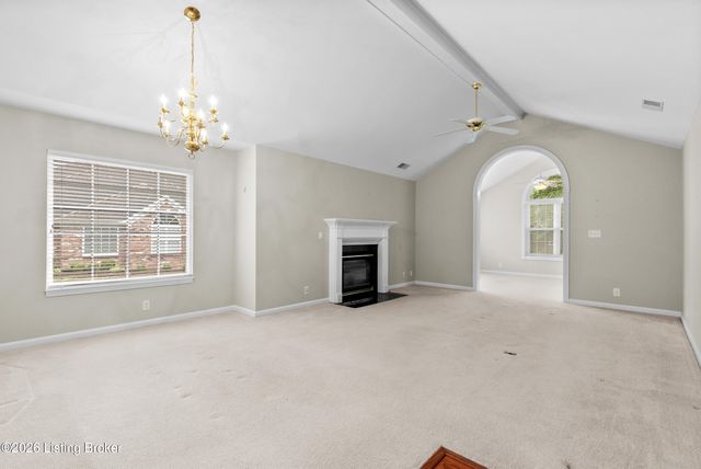 4114 Lilac Vista Dr, Louisville, KY 40241
