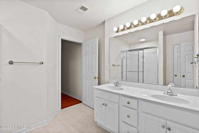 4114 Lilac Vista Dr, Louisville, KY 40241