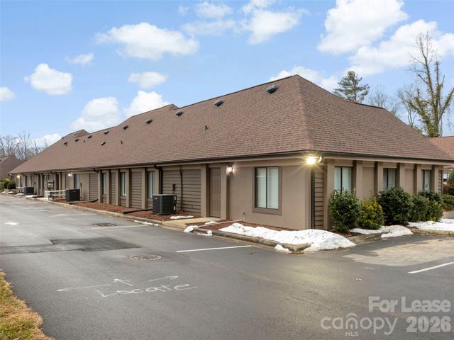 1998 Hendersonville Road 45, Asheville, NC 28803